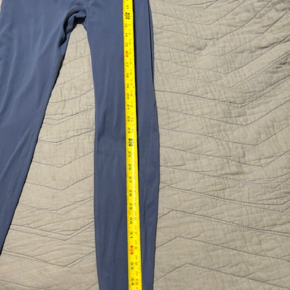 Blue Buff bunny legacy leggings size small like new - Picture 5 of 10